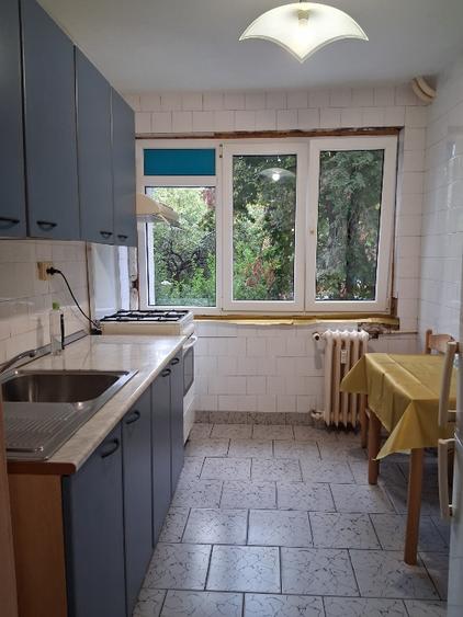 Apartament cu 2 camere semidecomandat în Baba Novac