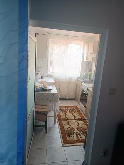 Casă cu 4 camere în Vadu Părului