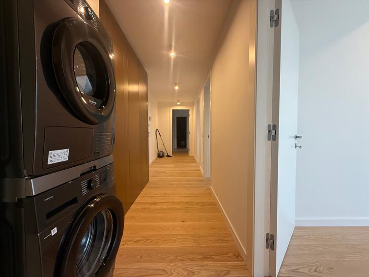 Apartament cu 3 camere decomandat în Pipera