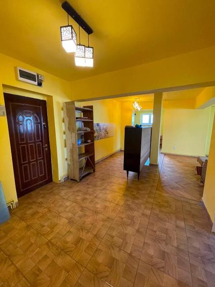 Apartament cu 4 camere decomandat în Ultracentral