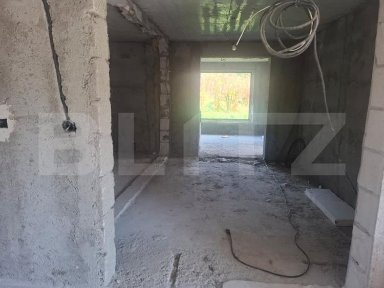 Casă individuală cu 6 camere cu Teren 1832 Mp în Glodeni