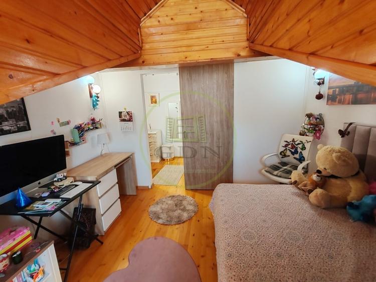 Apartament cu 3 camere decomandat, mobilat în Central