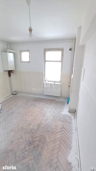 Apartament cu 3 camere decomandat în Unirii