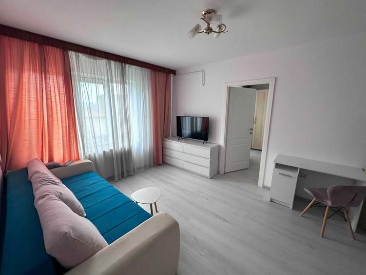 Apartament cu 2 camere semidecomandat în Bucșinescu