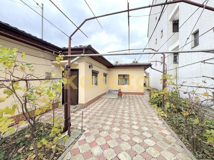 Casă 3 camere Bucureștii Noi: Oportunitate, Curte, Metrou Aproape - 1