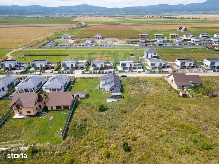 Teren intravilan de vanzare Cristian, str. Nicolae Titulescu 1.173mp - 1