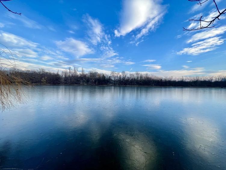 Teren 6000 mp pozitie deosebita lacul Baneasa adancime 140 m - 20
