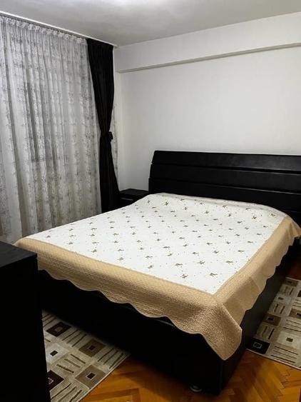 Se vinde Apartament cu 3 camere, decomandat. 70 MP - 6