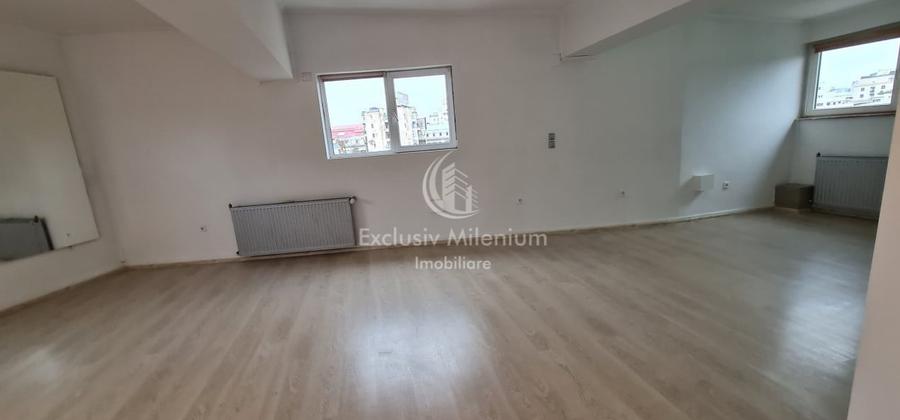 Piata Romana Spatiu de birou 190Mp  Cladire 2004 - 2