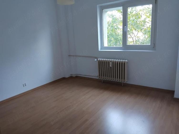 Inchiriez apartament 4 camere - 2