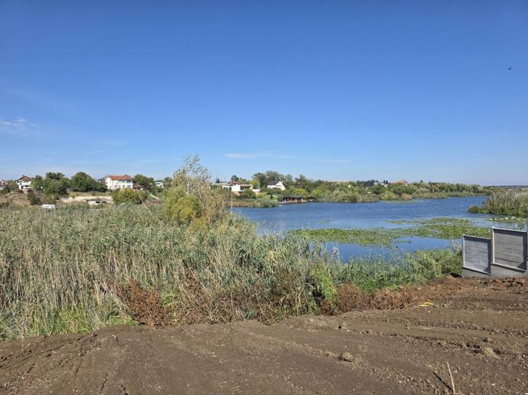 Teren cu deschidere mare la lac in Vladiceasca, Snagov - 2