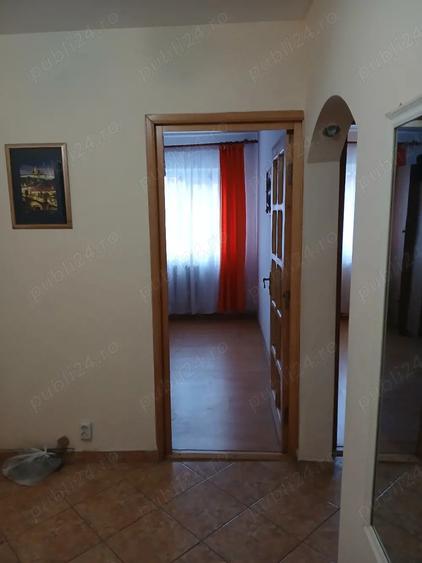 vand ap 3 camere decomandat parter balcon anchis termpan pre? 70000 euro - 4