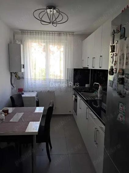 Apartament doua camere de vanzare spa?ios, modern, complet utilat ?i mobilat Apartament doua camere de vanzare spa?ios, modern, complet utilat ?i mobilat