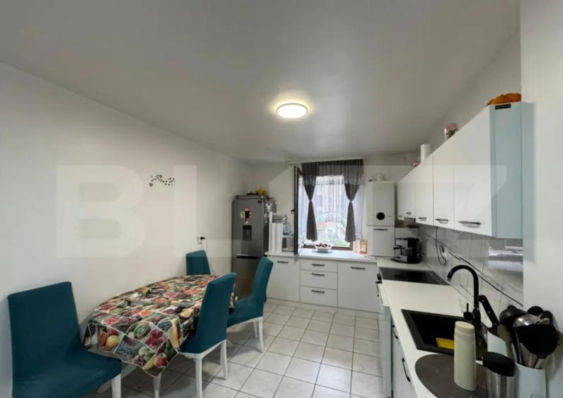 Apartament de vanzare, cu 2 camere, 57 mp, decomandat, zona - 8