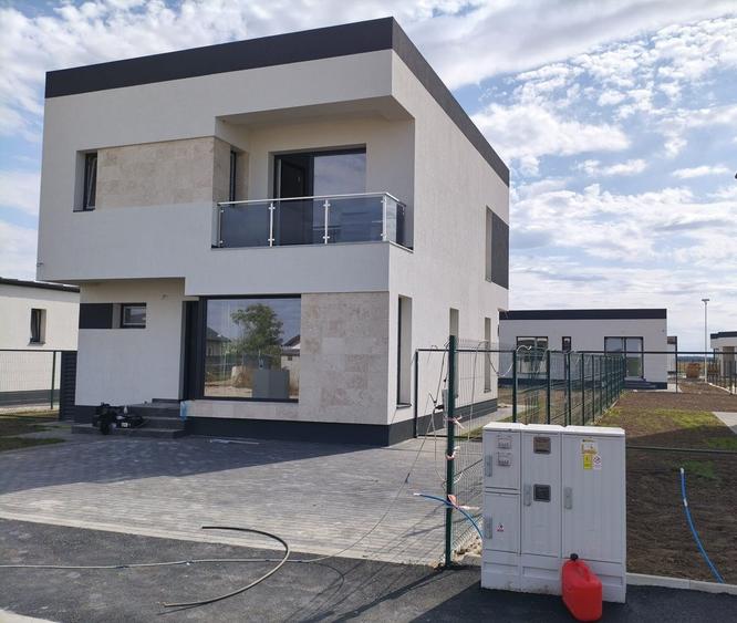 Vila 4 Camere, Complex Rezidential Premium, Achizitie Flexibila - 1