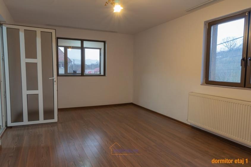 Casa pe 3 niveluri, potrivita pentru familie mare sau investitie inteligenta! - 15