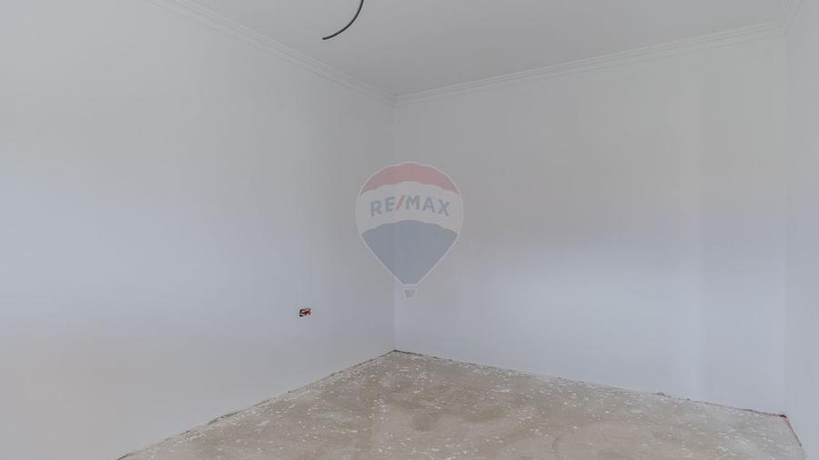 Casa moderna, la cheie, in Cristian - Str. Carpati - 35