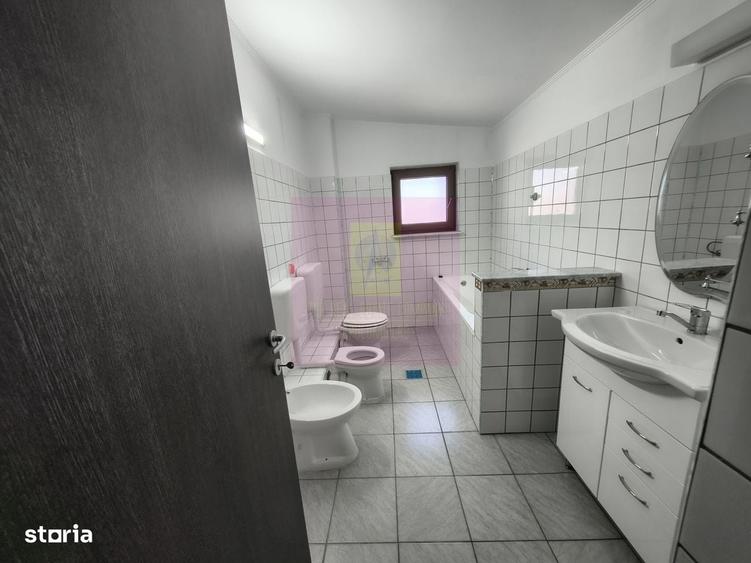 Casă cu 4 camere în Antiaeriană