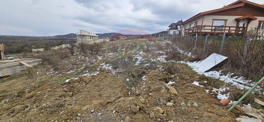 Teren de Vânzare în Salicea – Autorizație de Construire comision 0% - 2