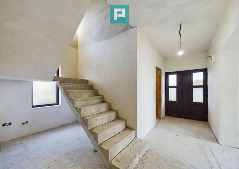 Casa la gri in Livada - 12