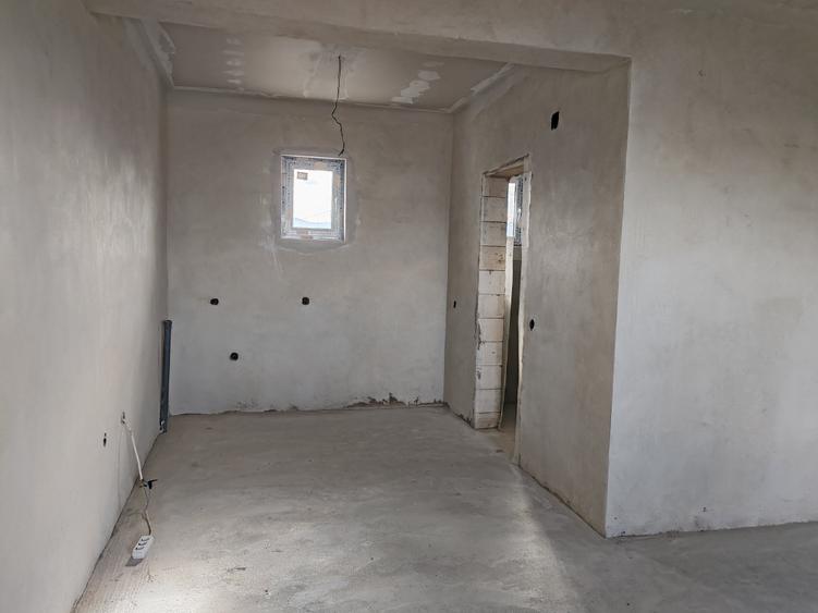 Casa 3 camere TARLUNGENI - IZVOR - 8