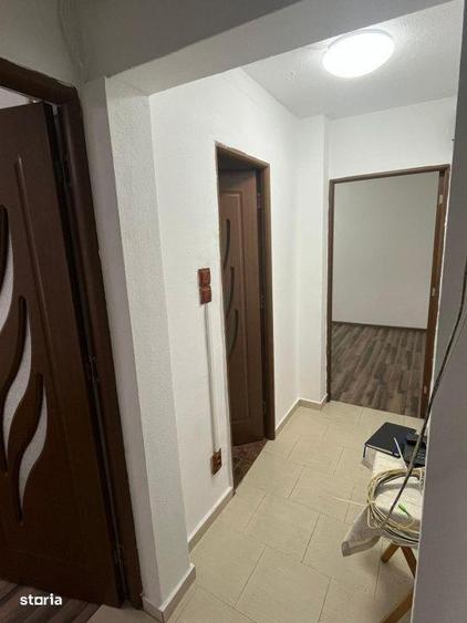 Oferim spre vanzare apartament recent renovat 2 camere-Zona Aleea Narc - 10