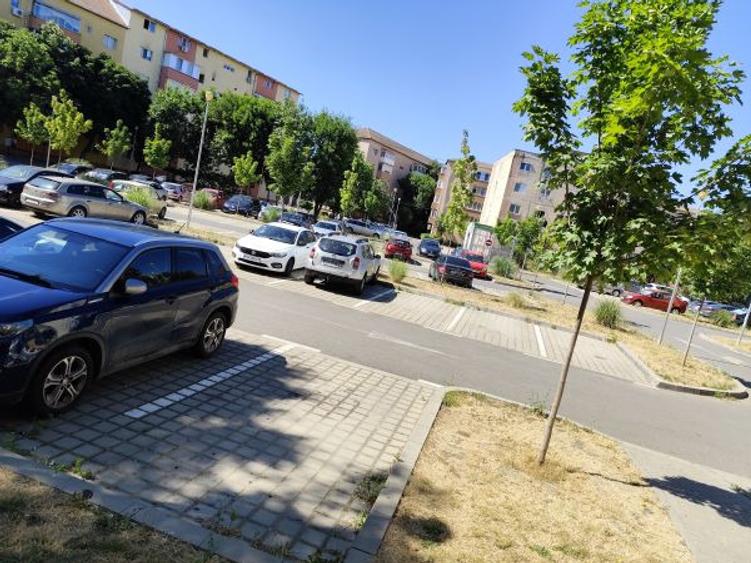 De Inchiriat Garosniera Proprietar direct! Zona buna Dambovita--Aurora - 10