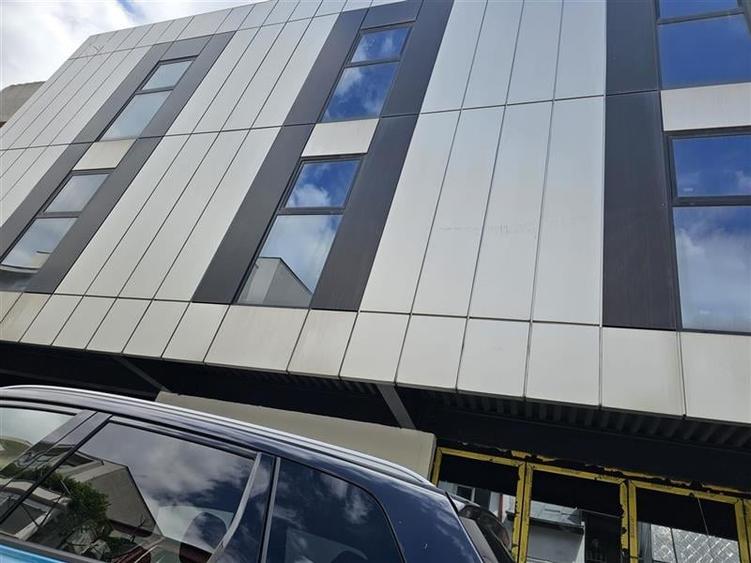 Cladire individuala in zona ultracentrala - birouri sau clinica - 10