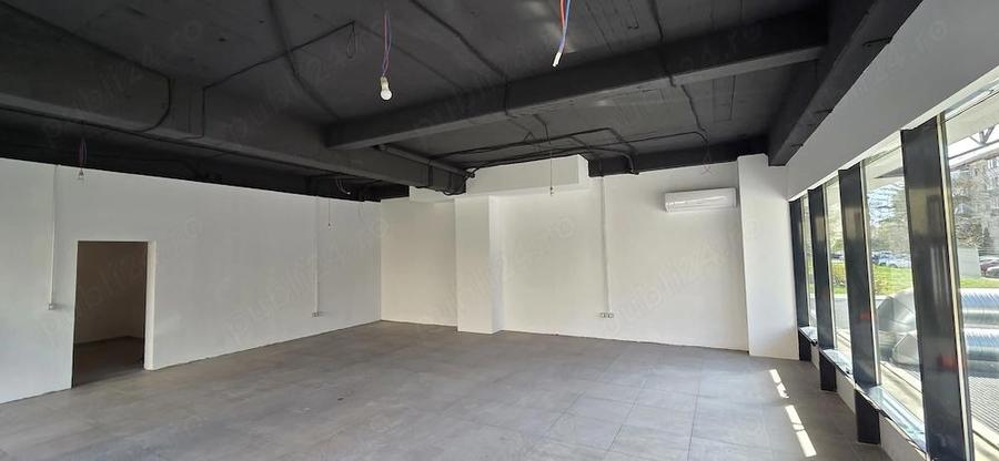 Investi?ie sigura! Spa?iu comercial modern, complet amenajat, vitrina stradala gata de deschis! - 4