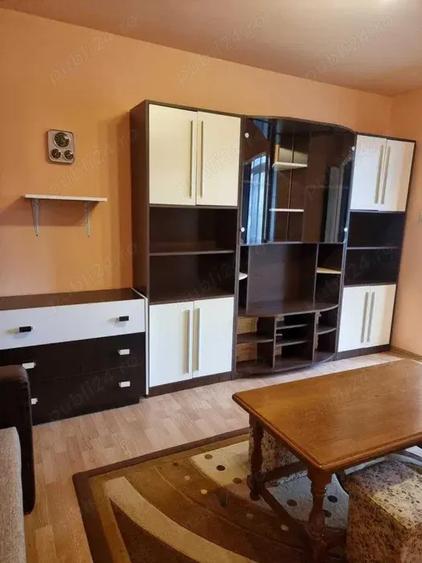 Apartament de vanare - 2 camere, mobilat, parter - 8