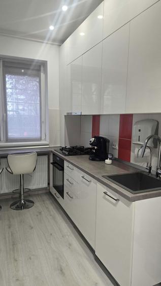 Proprietar, inchiriez apartament 3 camere modern zona Theodor Pallady. Prima inchiriere. - 1