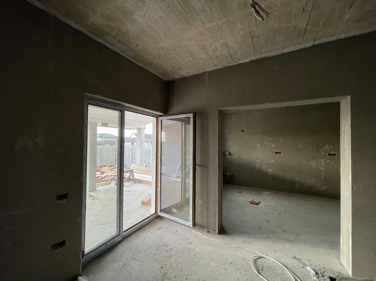 Duplex - 3 camere - 125.900€ - pozitie excelenta - Mosnita Veche - 2