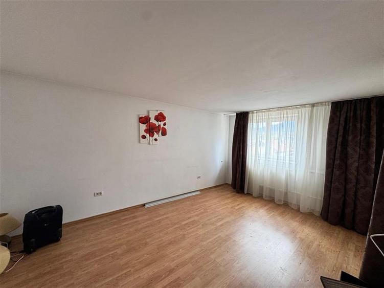 Doua case de vanzare, teren 800 mp, Zarnesti, Brasov - 15