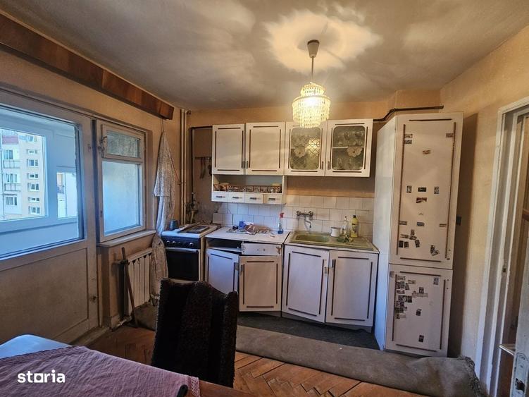 Apartament cu 2 camere decomandat în Carpați 2