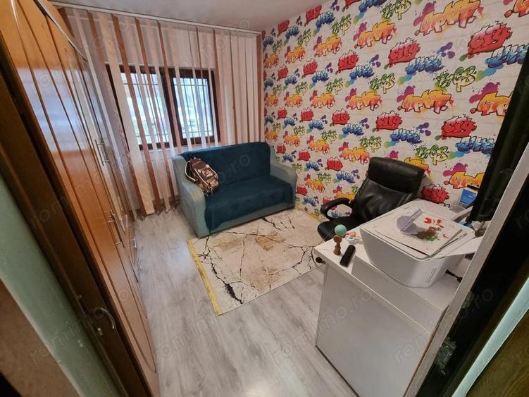 Apartament decomandat zona CET - 3