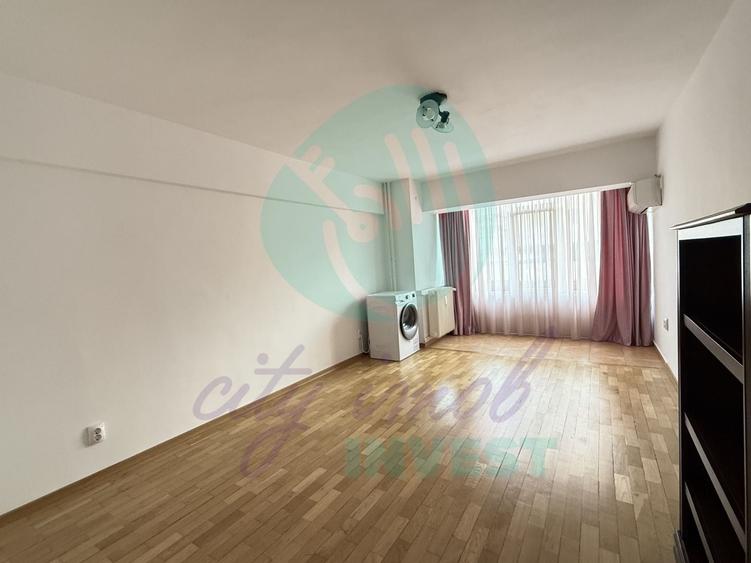 3 camere - bloc MONOLIT  - Bd. UNIRII - etajul 1 - 8