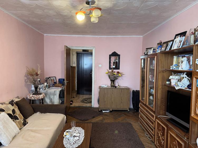 2 cam, 51 mp, etaj 7, fara imbunatatiri, str. Cornisei - 2