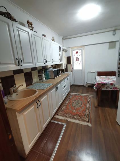 Apartament 4 camere, decomandat, etajul 1/4, mobilat si utilat, Rosiori de Vede - 1