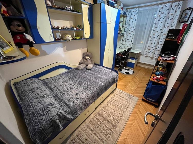 Apartament 3 camere renovat Micro 19 etaj 2 - 3