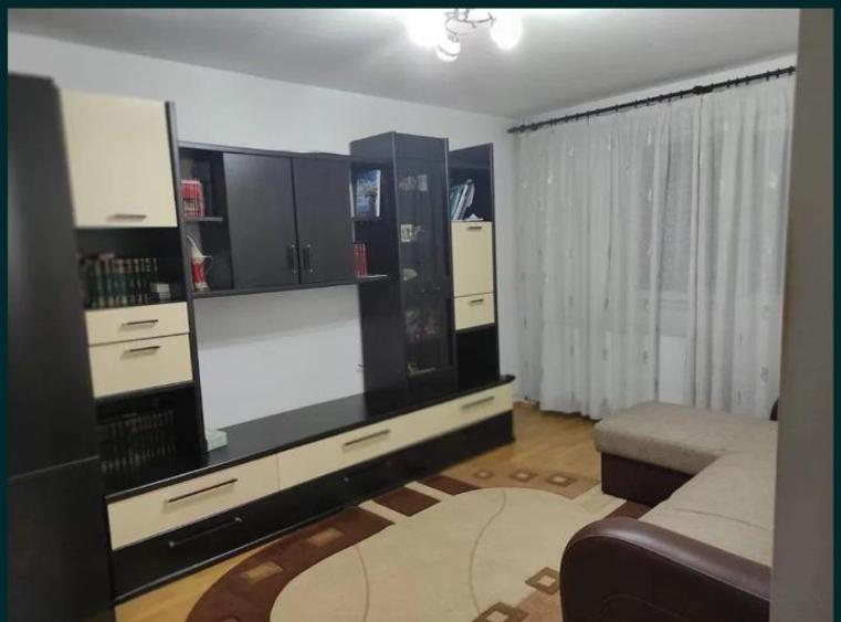 Apartament 3 camere si parcare Astra - 1