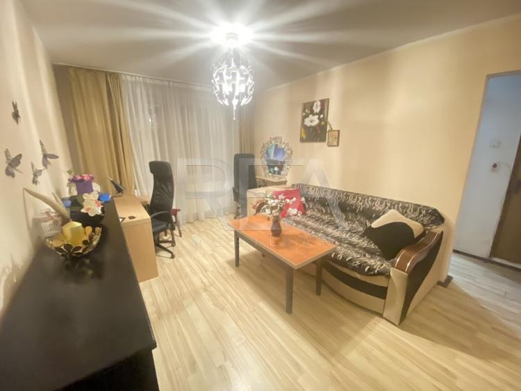 3 camere Margeanului Loc de parcare - 1