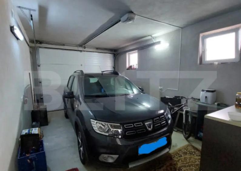 Casa/Spatiu Comercial, 620 mp, pe 3 nivele: demisol, parter, - 2