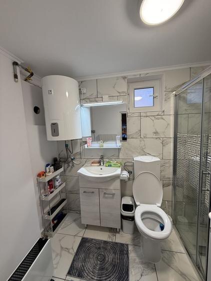 Casa demolabila  și teren 800mp cu toate utilitățile deschidere 26,5mp - 3