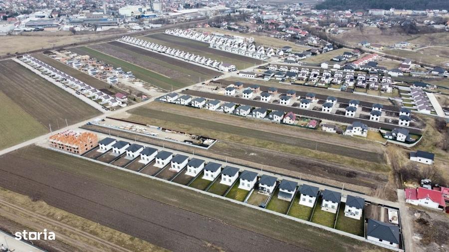 Teren 1.100 mp intravilan 2 deschideri, toate utilitatile, ideal casa - 2