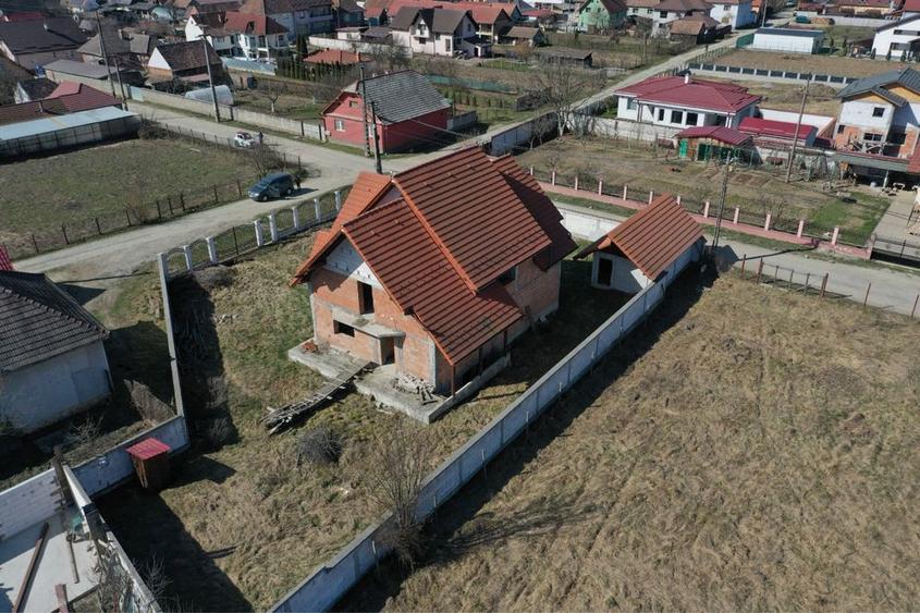 Casa de Vanzare in Avrig - 1