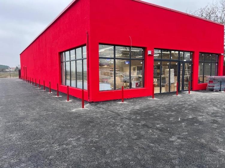 Spațiu comercial închiriat Profi – 432 mp – teren 1612 mp – contract 15 ani – Or - 8