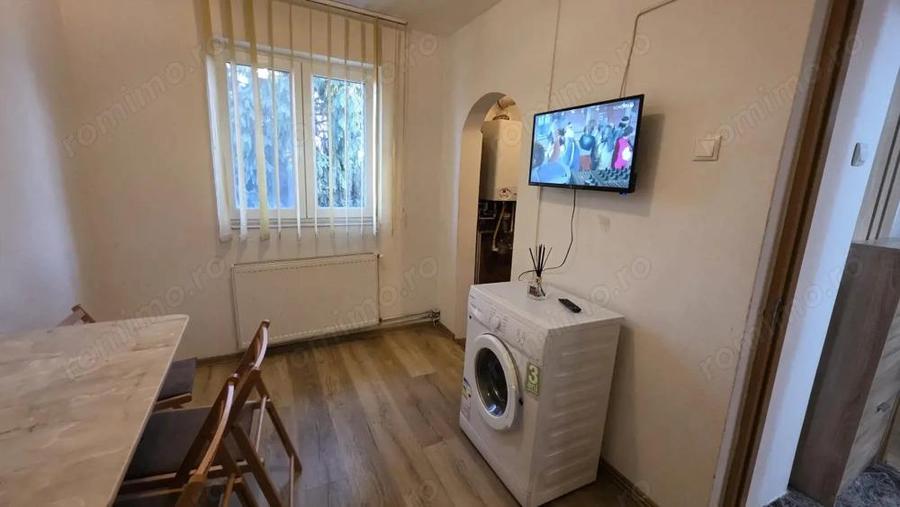 Apartament 3 camere Centru Valenii de Munte | Cartier modernizat in 2024 - 3