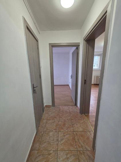 Sos Colentina intersectie Fundeni, bloc reabilitat, stradal, vedere spate, - 14