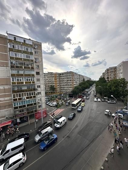 Rahova, et. 4/10, semidecomandat, constr. 1983, bloc stradal, 2 balcoane - 15