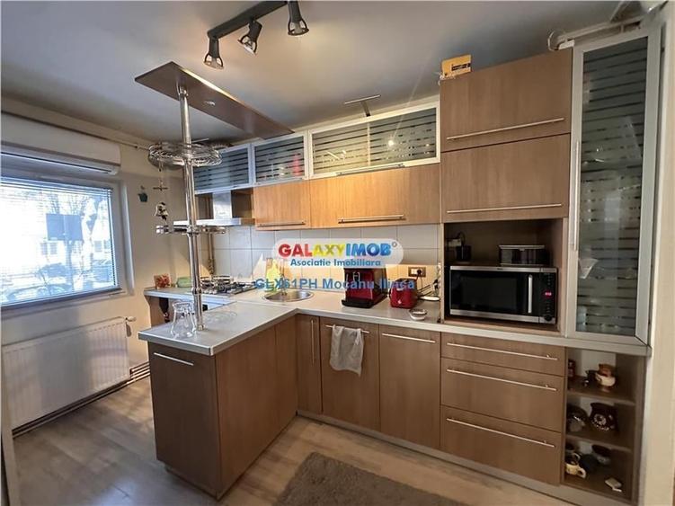 Inchiriere apartament 4 camere, in Ploiesti, zona 9 Mai - 2